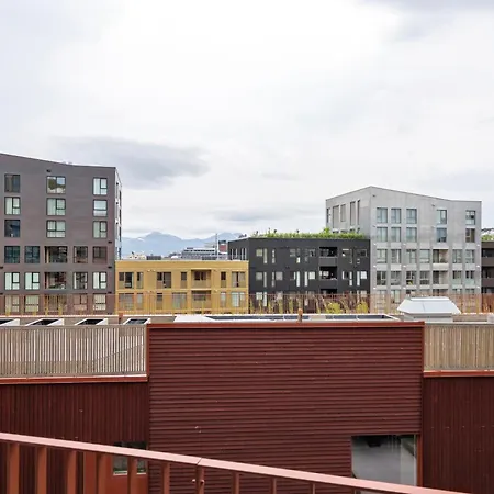 Vervet - Premium With Balcony Apartment